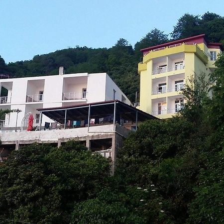 Akhmed Guest House Kvariati Exteriér fotografie