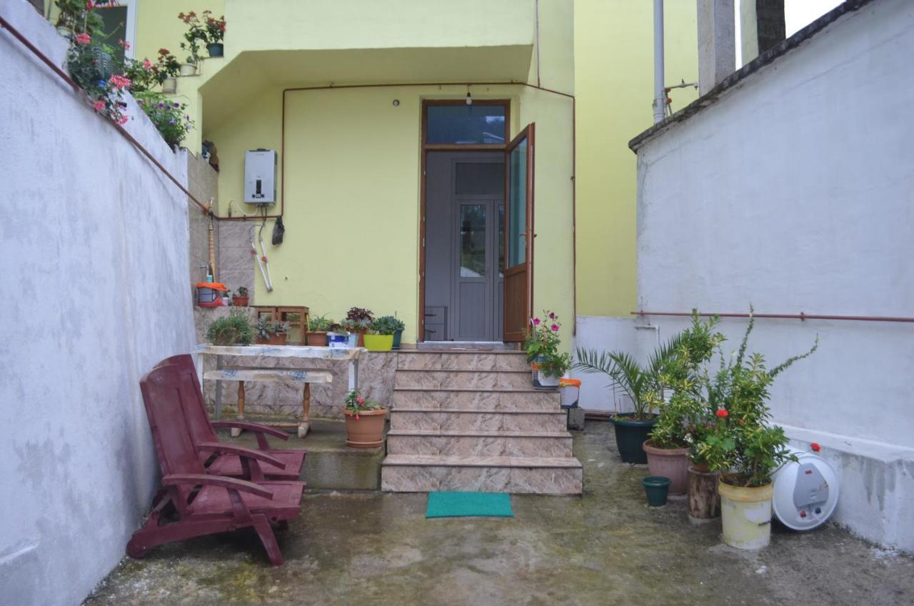 Akhmed Guest House Kvariati Exteriér fotografie