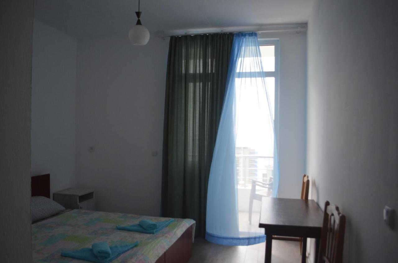 Akhmed Guest House Kvariati Exteriér fotografie