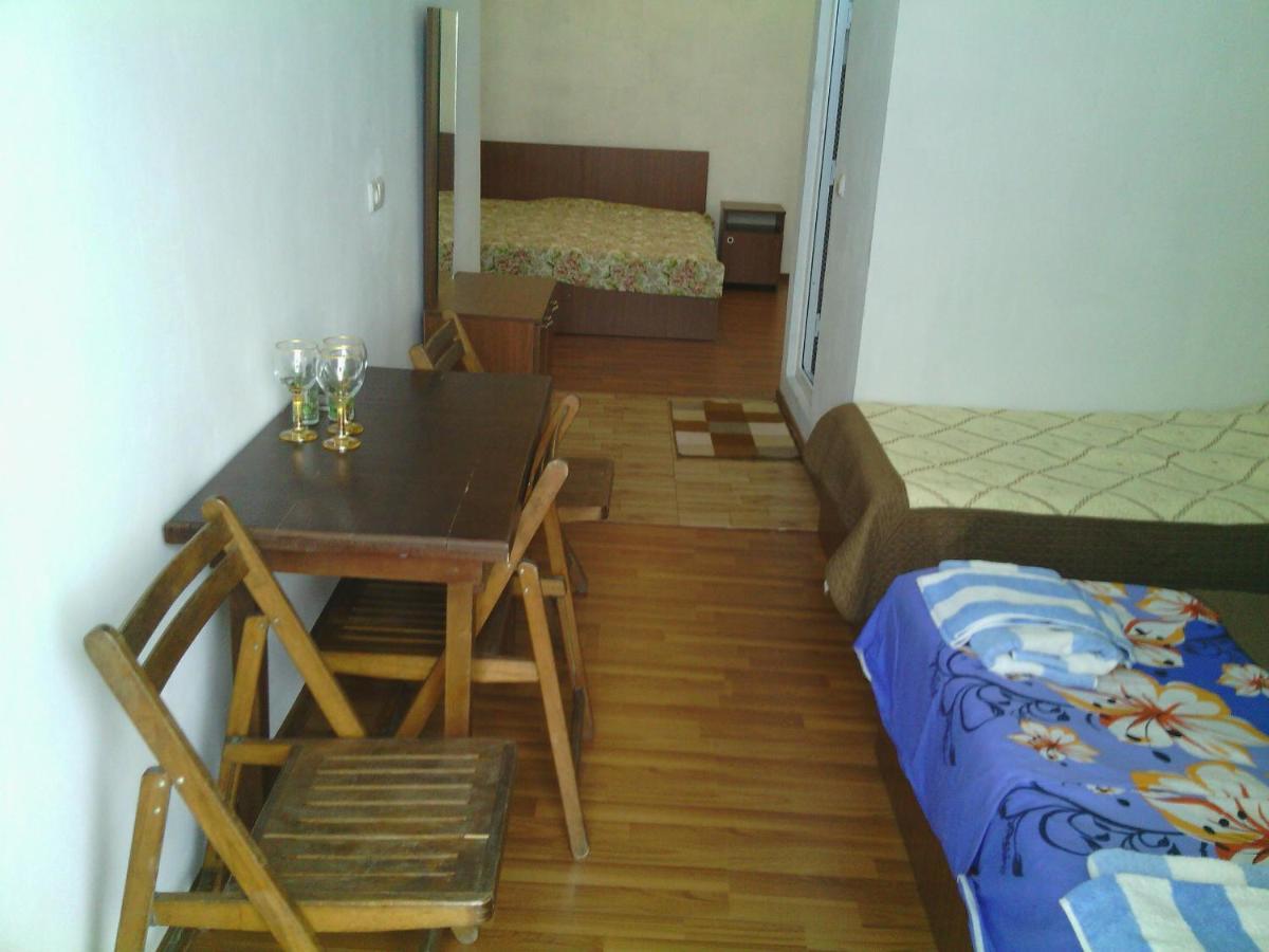 Akhmed Guest House Kvariati Pokoj fotografie