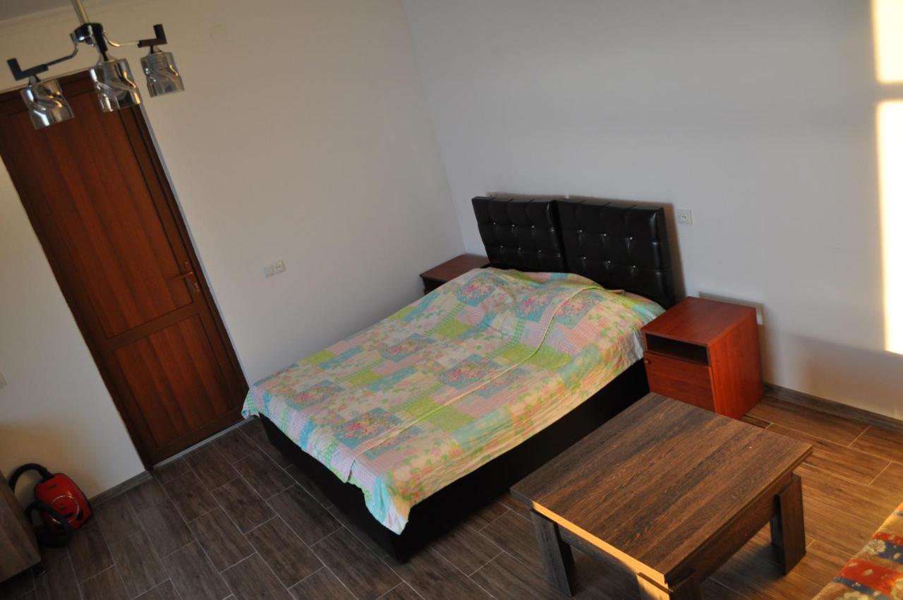 Akhmed Guest House Kvariati Exteriér fotografie