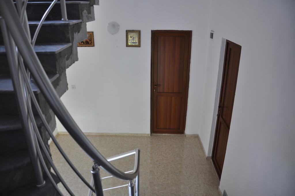 Akhmed Guest House Kvariati Exteriér fotografie